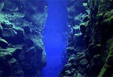 Which is the deepest ocean trench in the world? What is the deepest trench called? 
