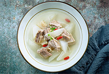 The Nutritional Value of Stewed Beef Brisket with Radish in Chinese Restaurant